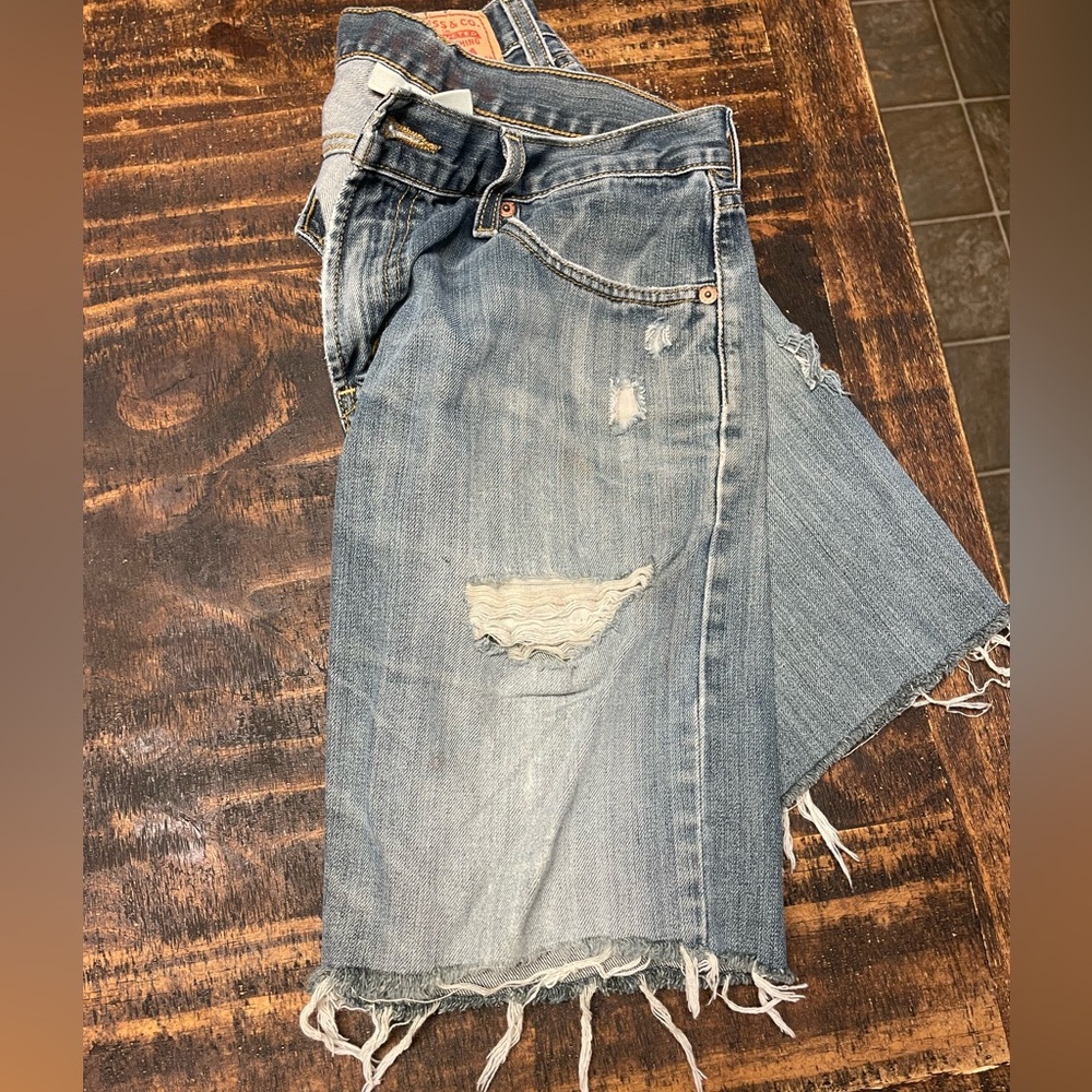 LEVIS shorts - Picture 3 of 11